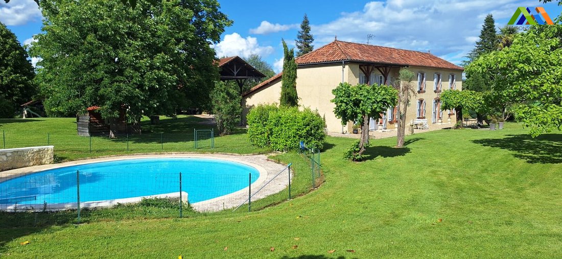 House in Mirande, Occitania, France 1 - 18151373