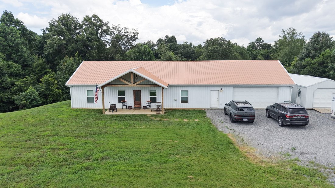 House in Lafayette, Tennessee, United States 3 - 18440135