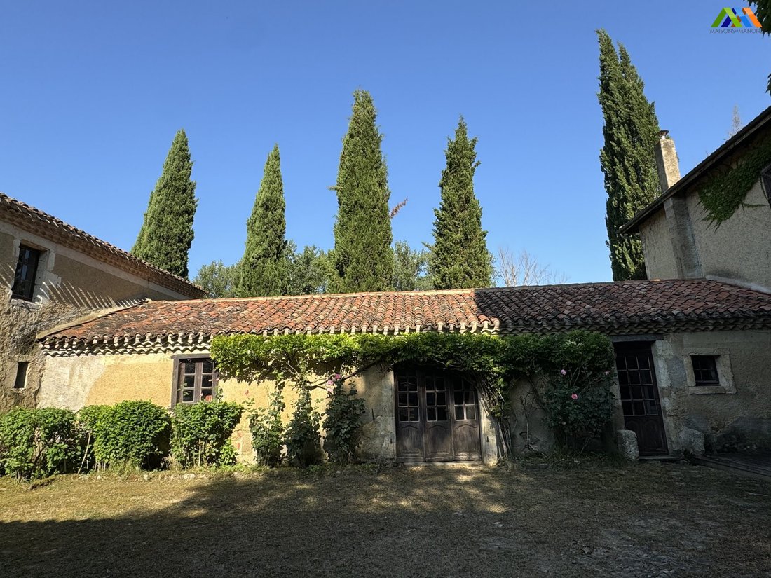 Estate in Pavie, Occitania, France 3 - 16581596