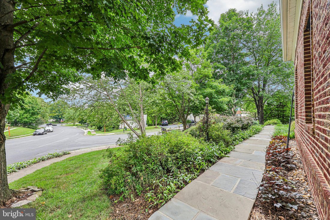 House in Potomac Falls, Virginia, United States 5 - 18441448
