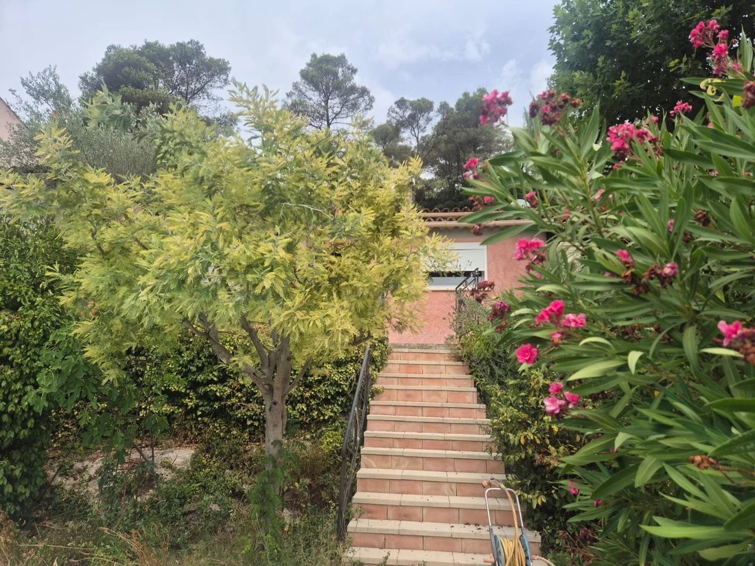 Villa in Montfort-sur-Argens, Provence-Alpes-Côte d'Azur, France 2 - 18055484