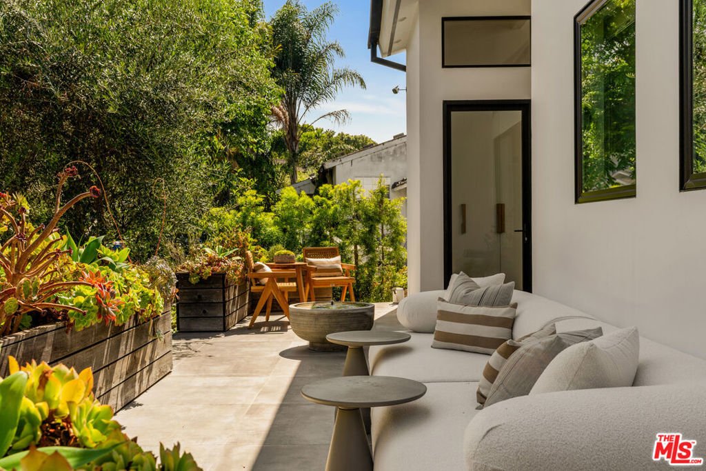 House in Los Angeles, California, United States 5 - 18442335