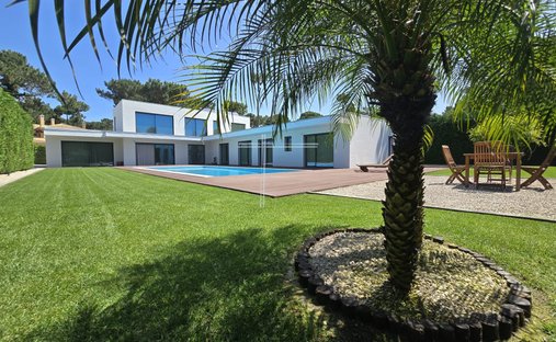 House in Herdade Da Aroeira, Charneca de Caparica e Sobreda, Setubal 1