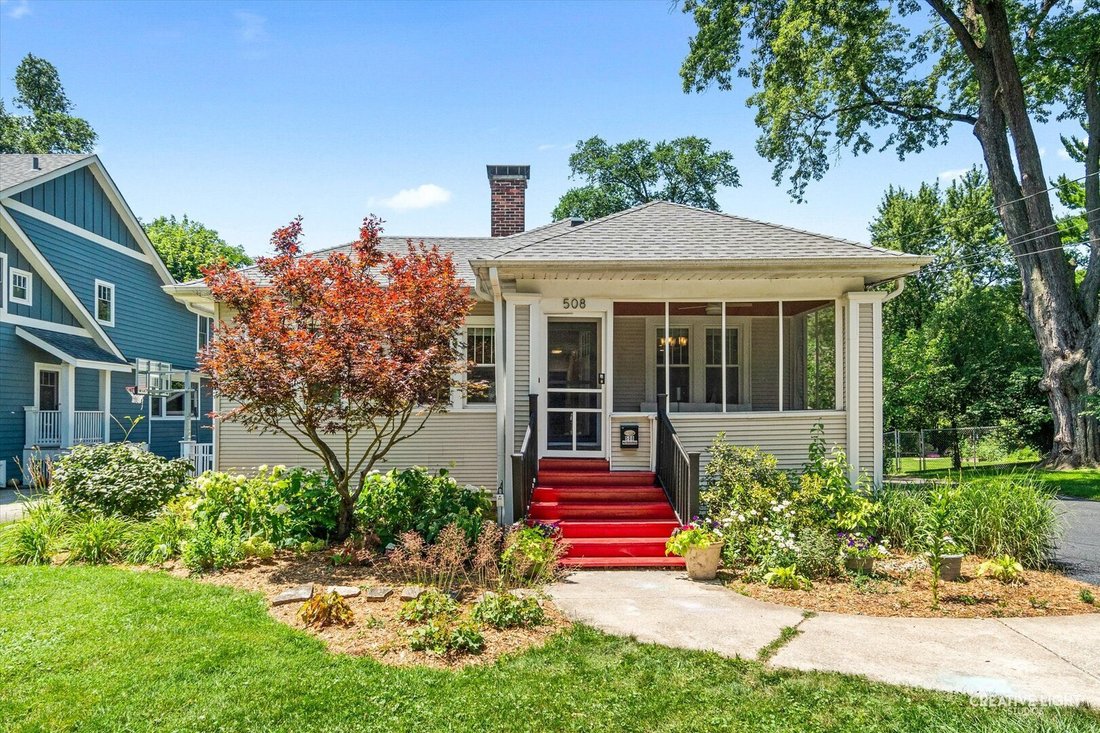 House in Glen Ellyn, Illinois, United States 1 - 18440224