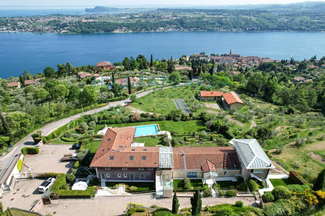 Villa à Salò, Lombardie, Italie 3 - 18441491