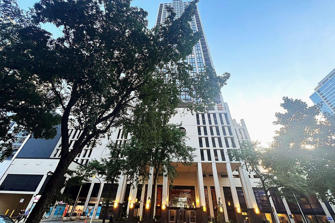 Condo in Chicago, Illinois, United States 1 - 18437328