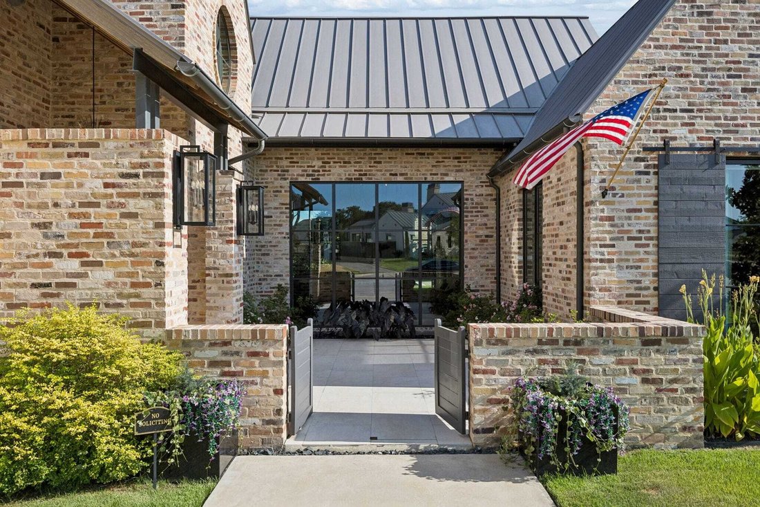 House in Grapevine, Texas, United States 2 - 18441658