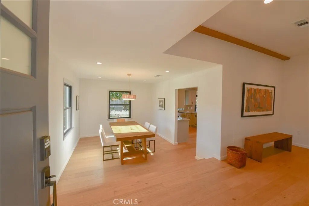 House in Signal Hill, California, United States 3 - 17819840