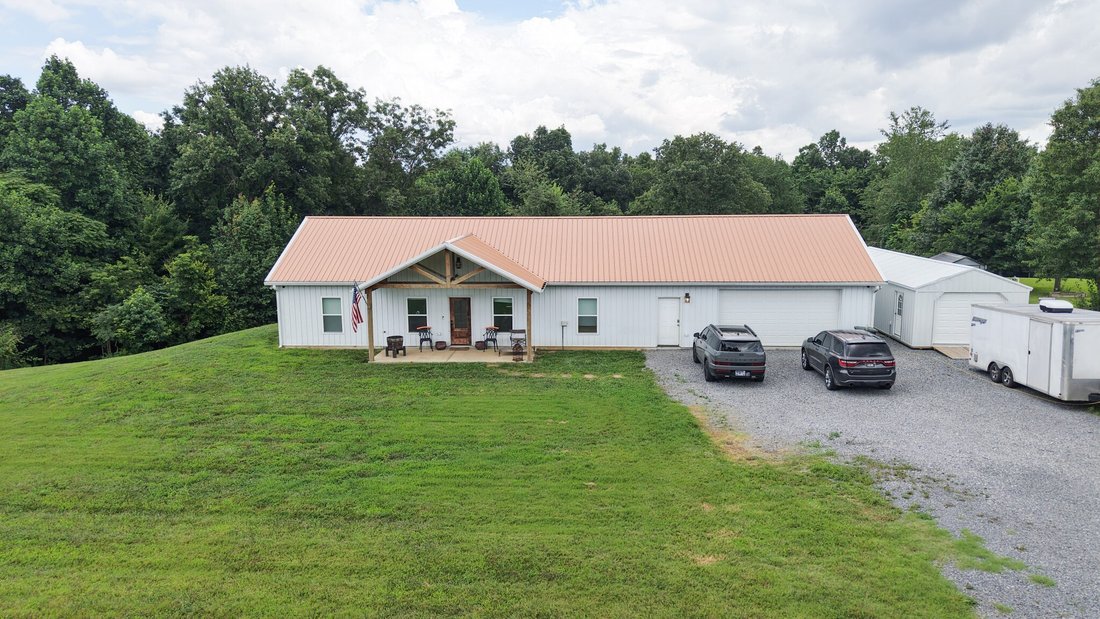 House in Lafayette, Tennessee, United States 2 - 18440135