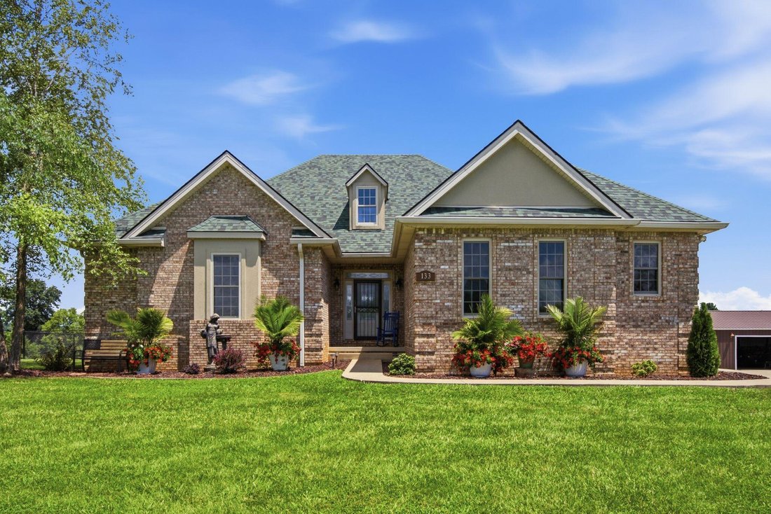 House in Hodgenville, Kentucky, United States 2 - 18440513