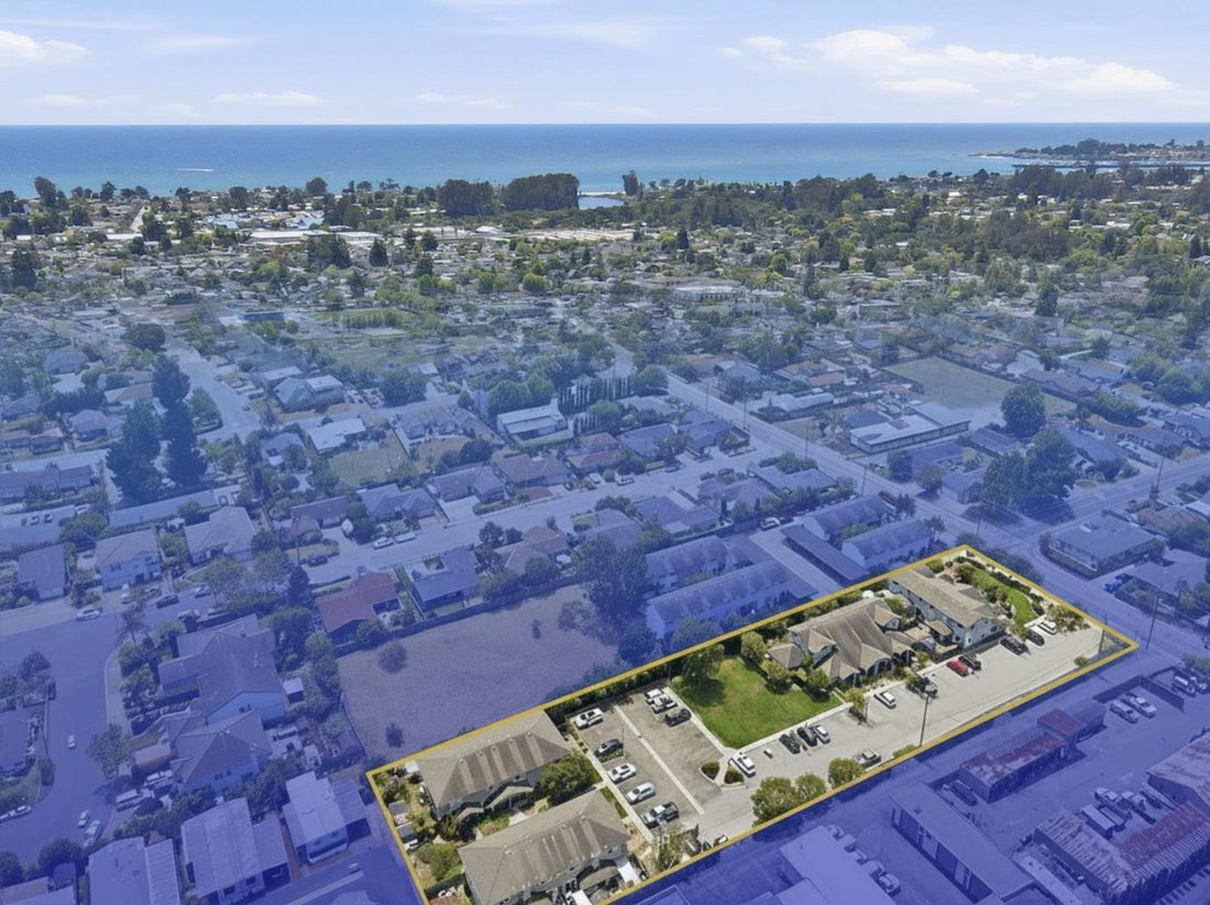 Santa Cruz, California, United States 3 - 18439636