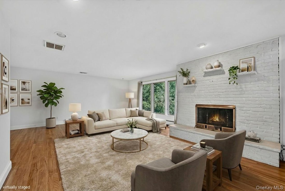 House in West Nyack, New York, United States 4 - 18442579