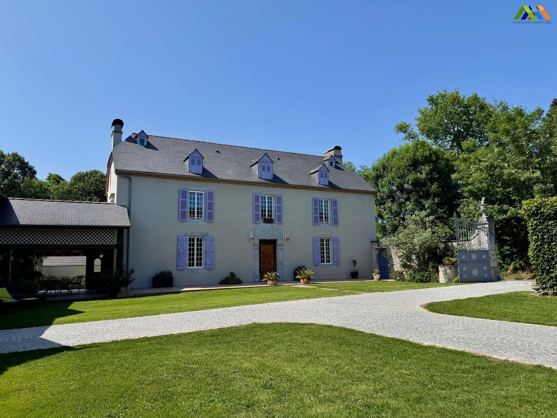 House in Andoins, Nouvelle-Aquitaine, France 4 - 17667753