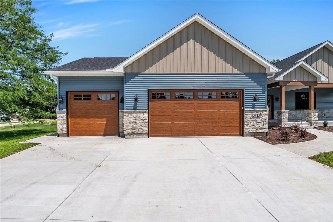 House in Milan, Illinois, United States 4 - 18440226