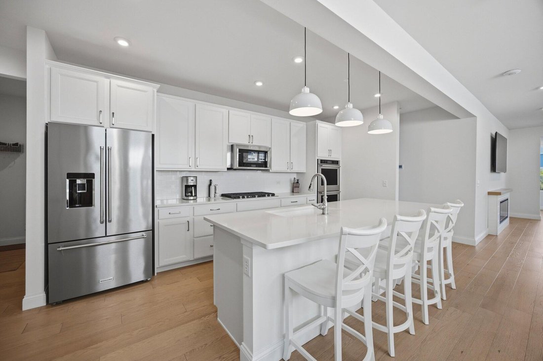 Condo in Naperville, Illinois, United States 3 - 18440291