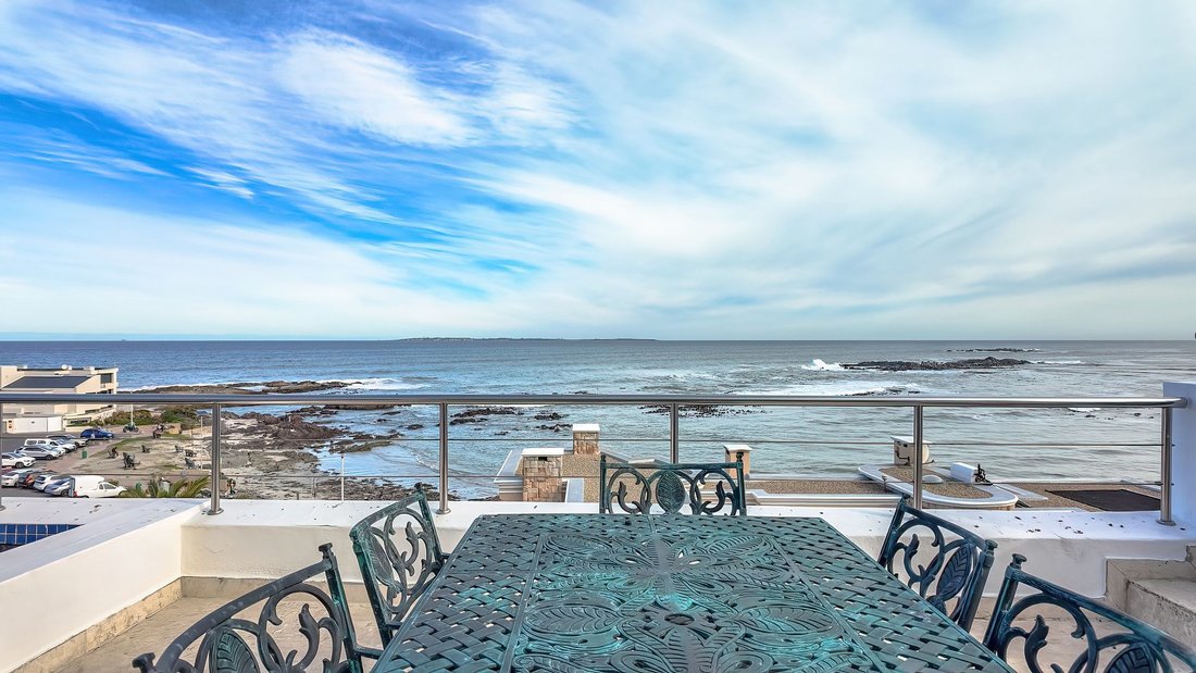 House in Bloubergstrand, Cape Town, South Africa 2 - 18441585