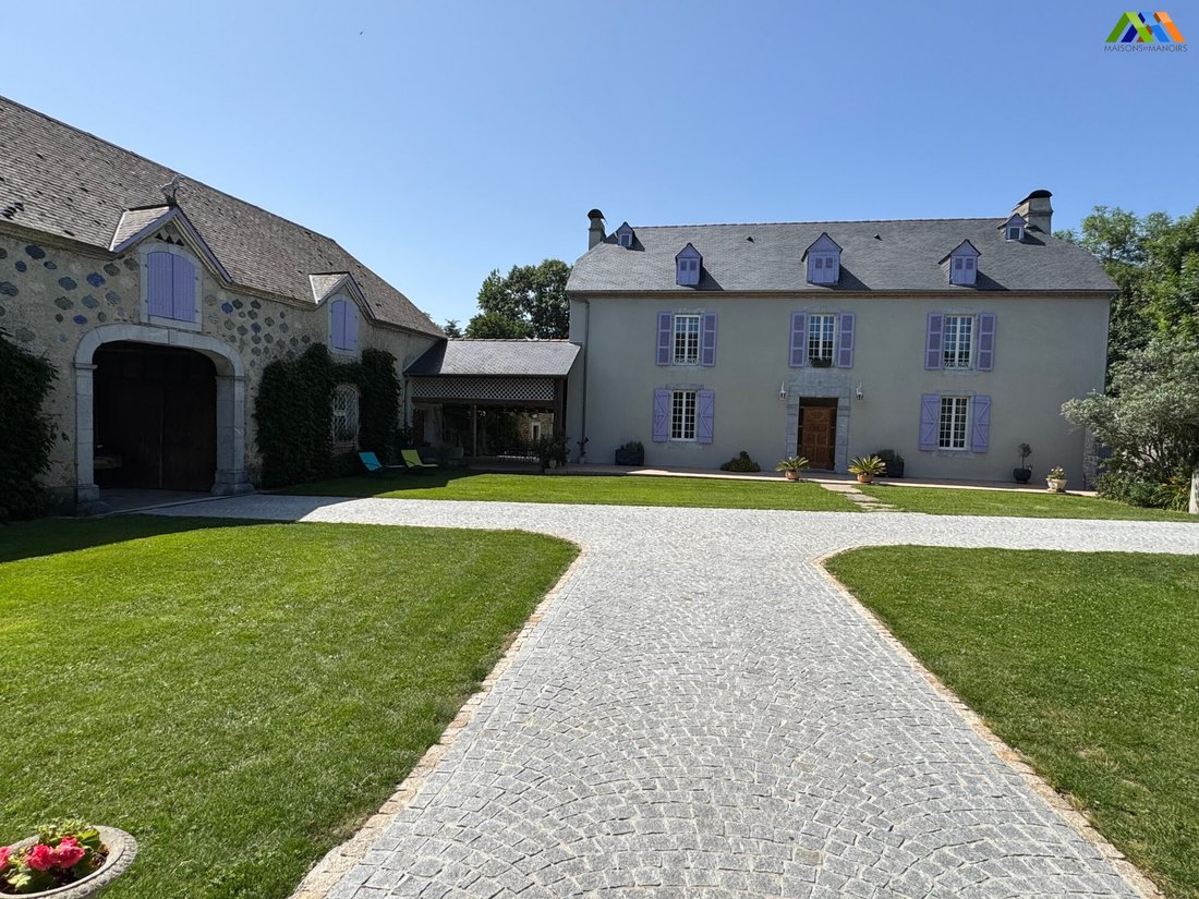 House in Andoins, Nouvelle-Aquitaine, France 3 - 17667753