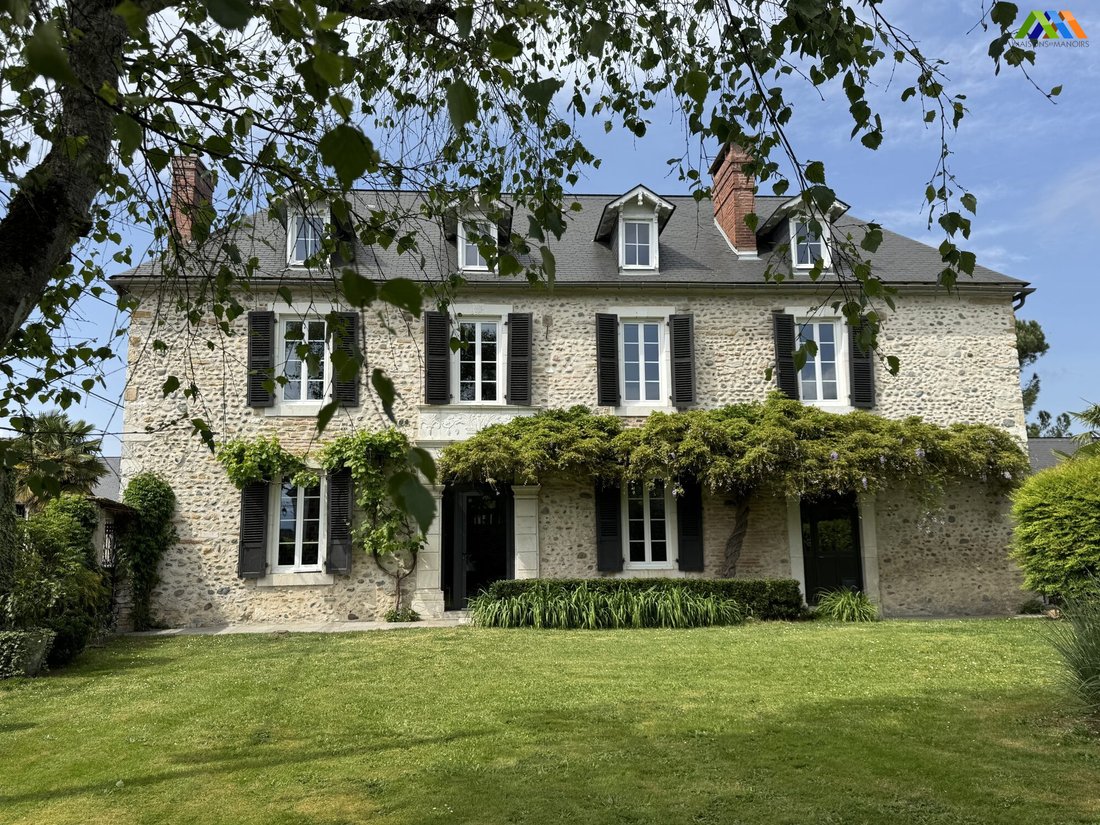 Estate in Beuste, Nouvelle-Aquitaine, France 2 - 17963314