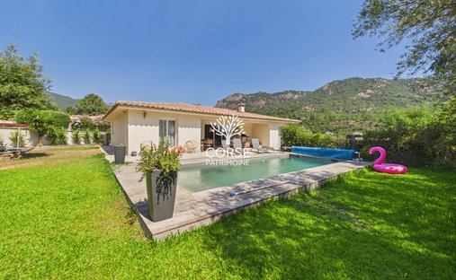 Casa a Sainte-Lucie-de-Porto-Vecchio, Corsica, Francia 1