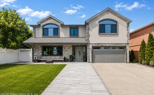 House in New York, New York, United States 1