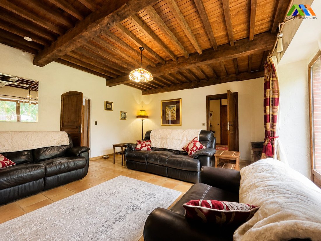 House in Vic-en-Bigorre, Occitania, France 3 - 16984960
