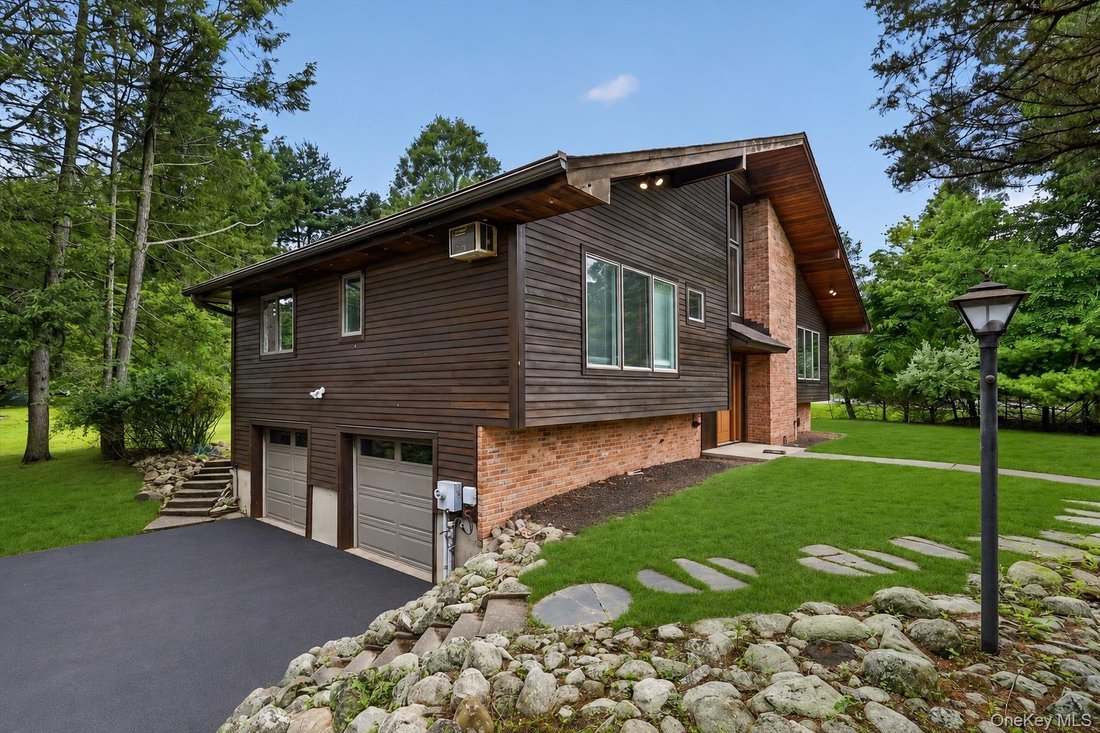 House in West Nyack, New York, United States 2 - 18442579