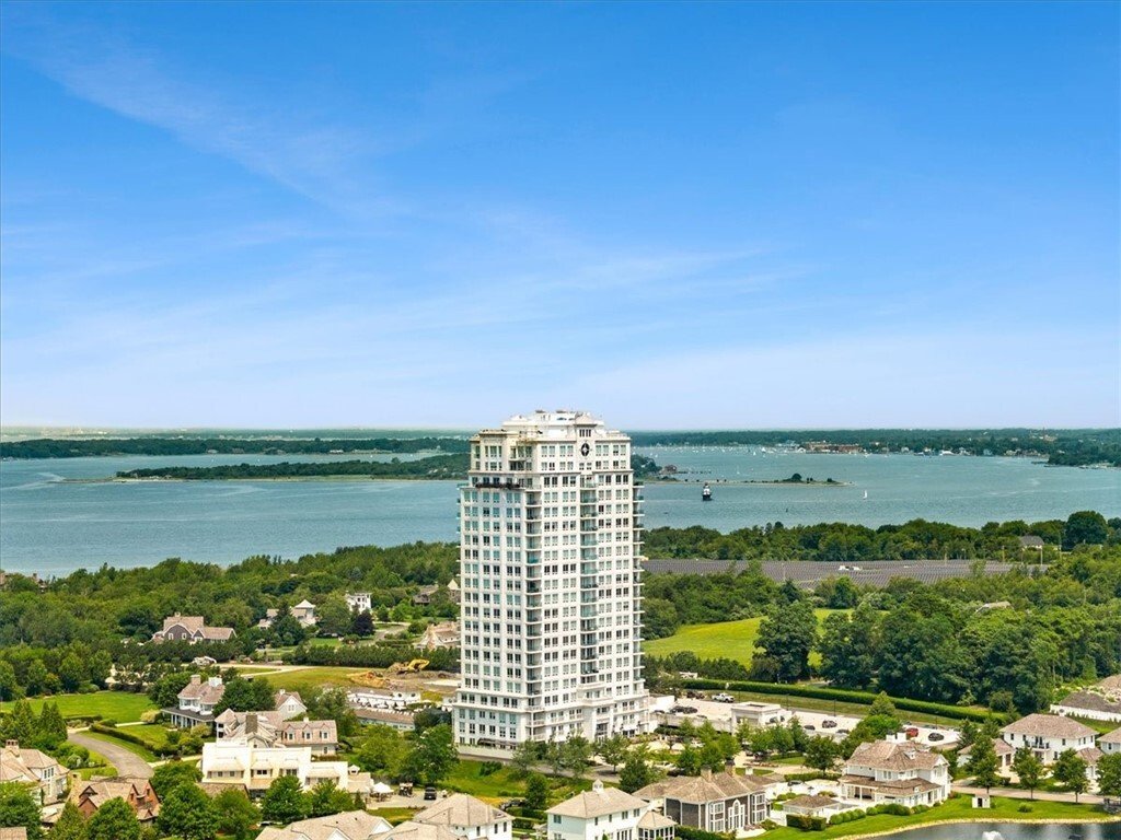 Condo in Portsmouth, Rhode Island, United States 1 - 18439069