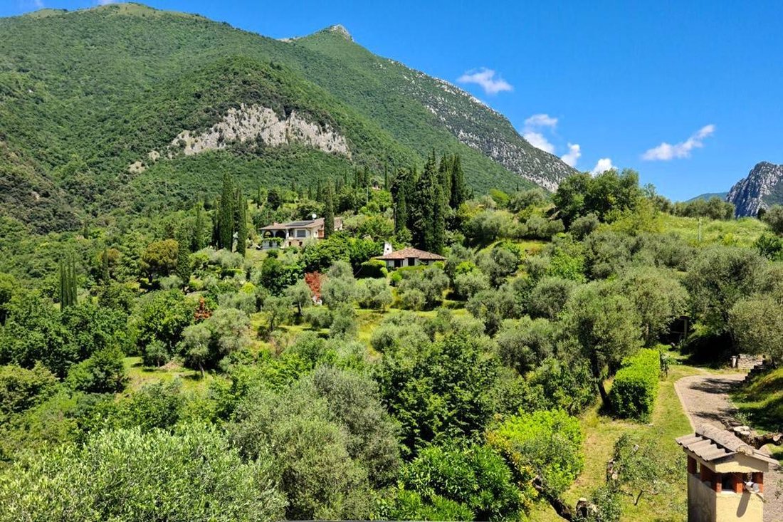 Villa in Monte Maderno, Toscolano, Lombardy 4 - 18441487