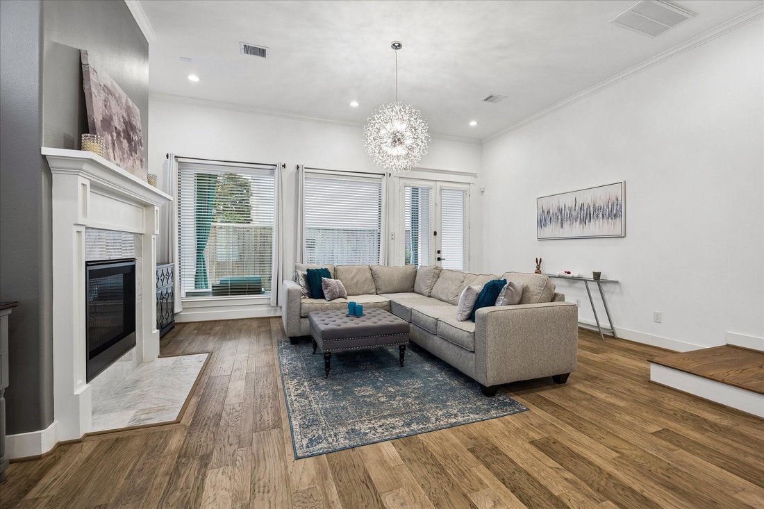 House in Houston, Texas, United States 4 - 18440860