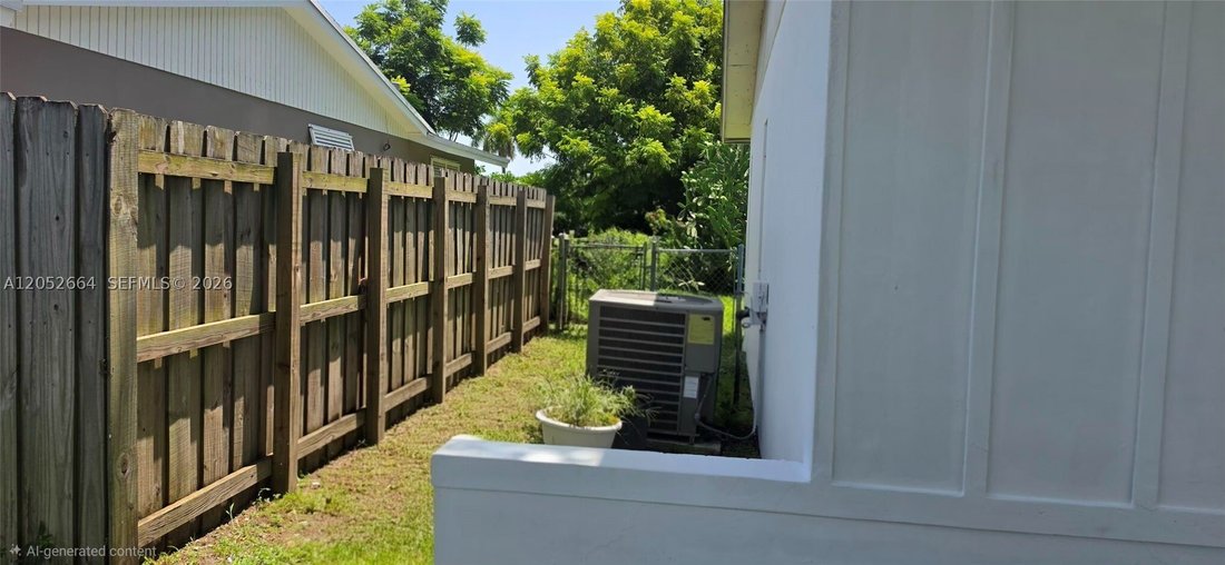 House in West Miami, Florida, United States 3 - 18439990