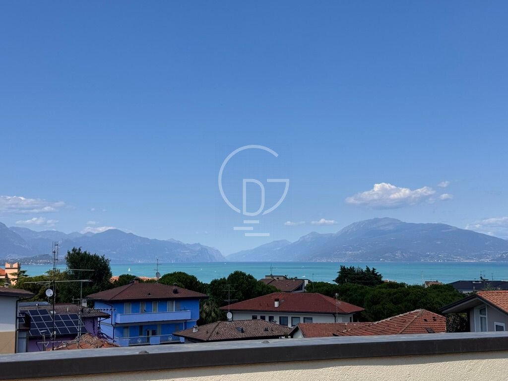 Apartment in Desenzano Centro, Desenzano del Garda, Lombardy 2 - 18441228