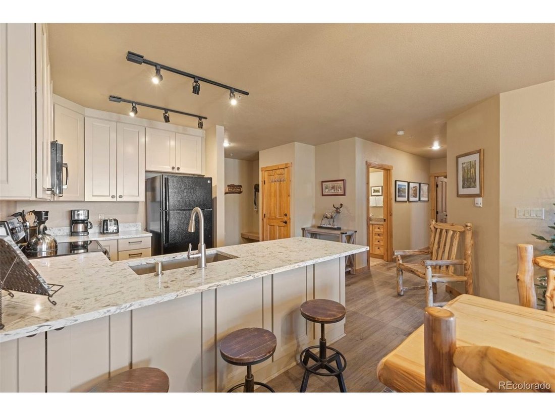 Condo in Dillon, Colorado, United States 1 - 18439412