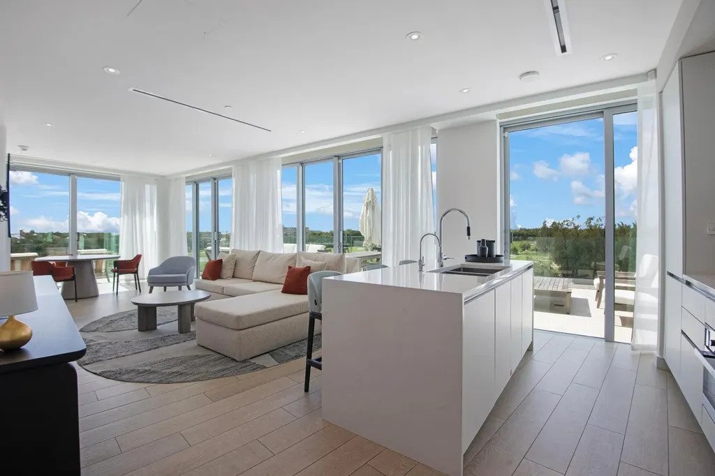 Condo in Nassau, New Providence, The Bahamas 2 - 18441518