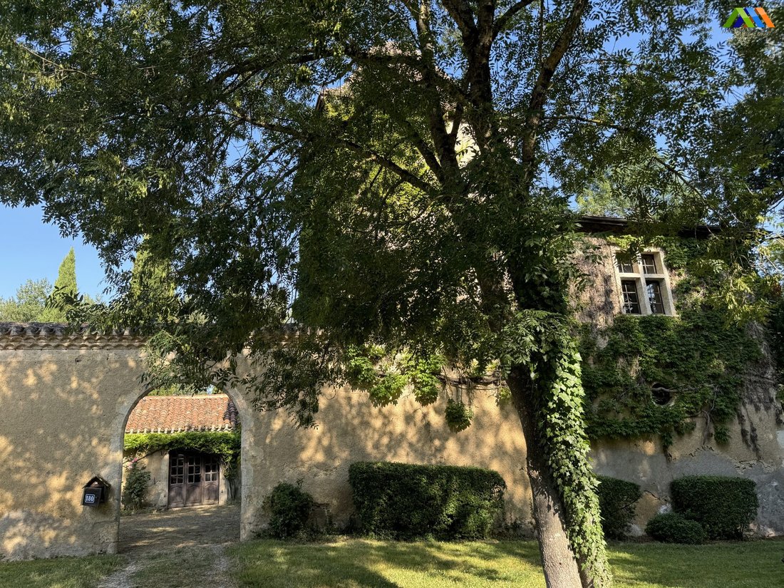 Estate in Pavie, Occitania, France 2 - 16581596