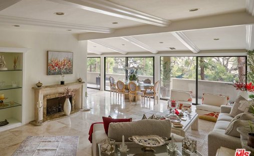 Condo in Los Angeles, California, United States 1