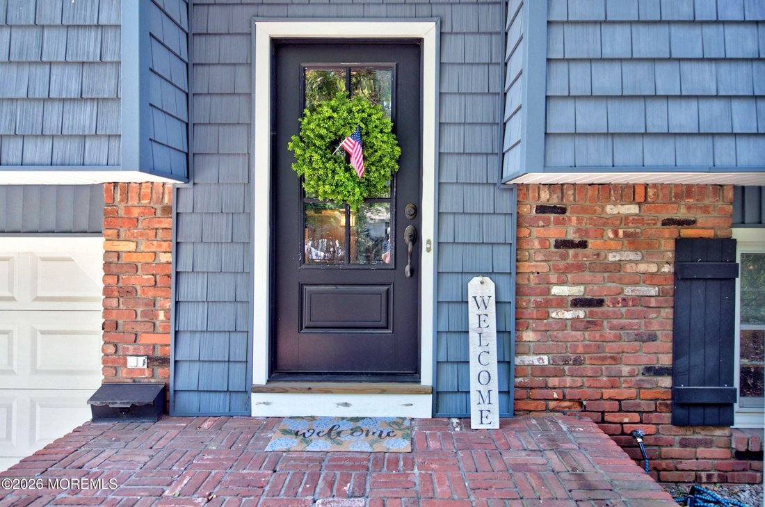 Red Bank, New Jersey, United States 4 - 18441453