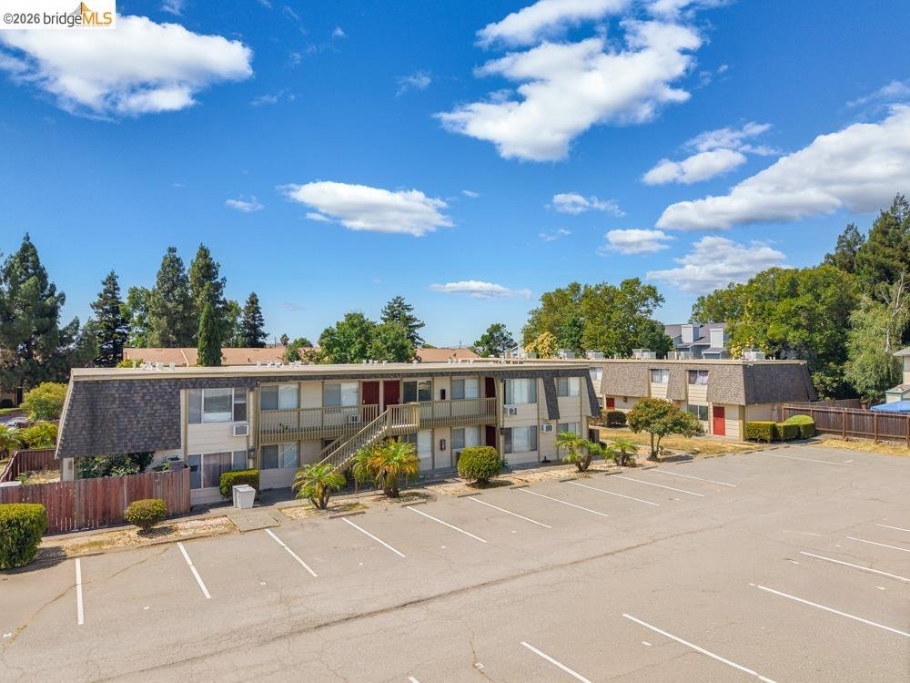 Suisun City, California, United States 3 - 18439696