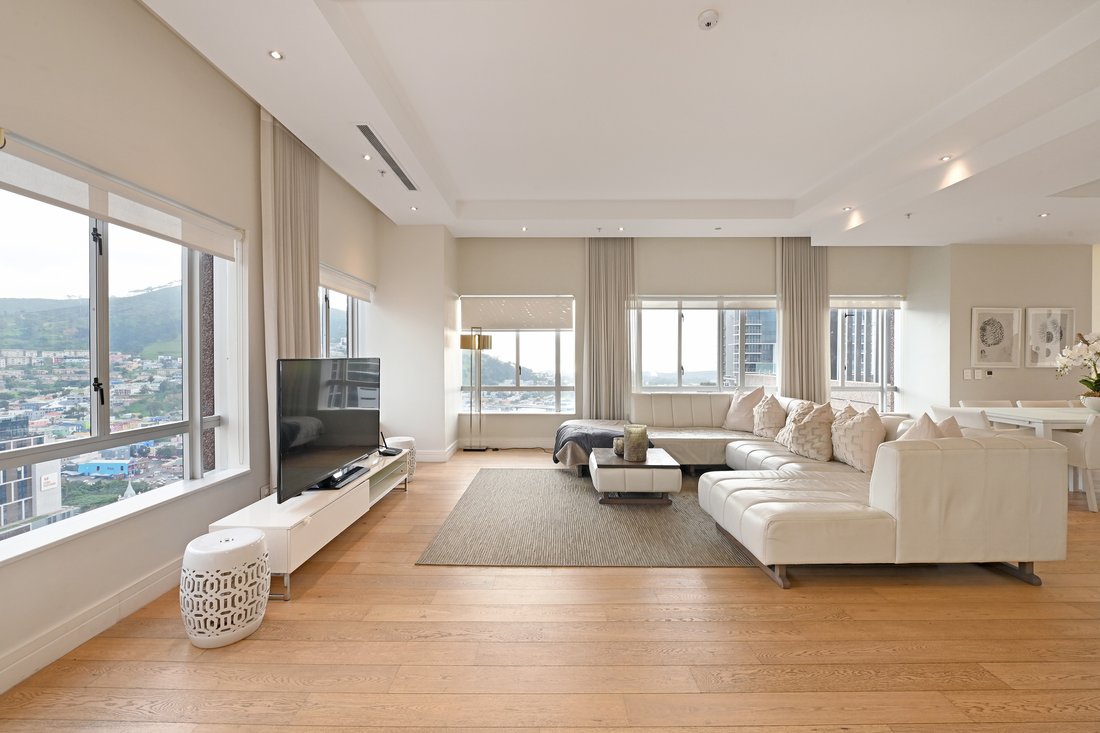 Apartment in City Centre, Cape Town, South Africa 1 - 18441246