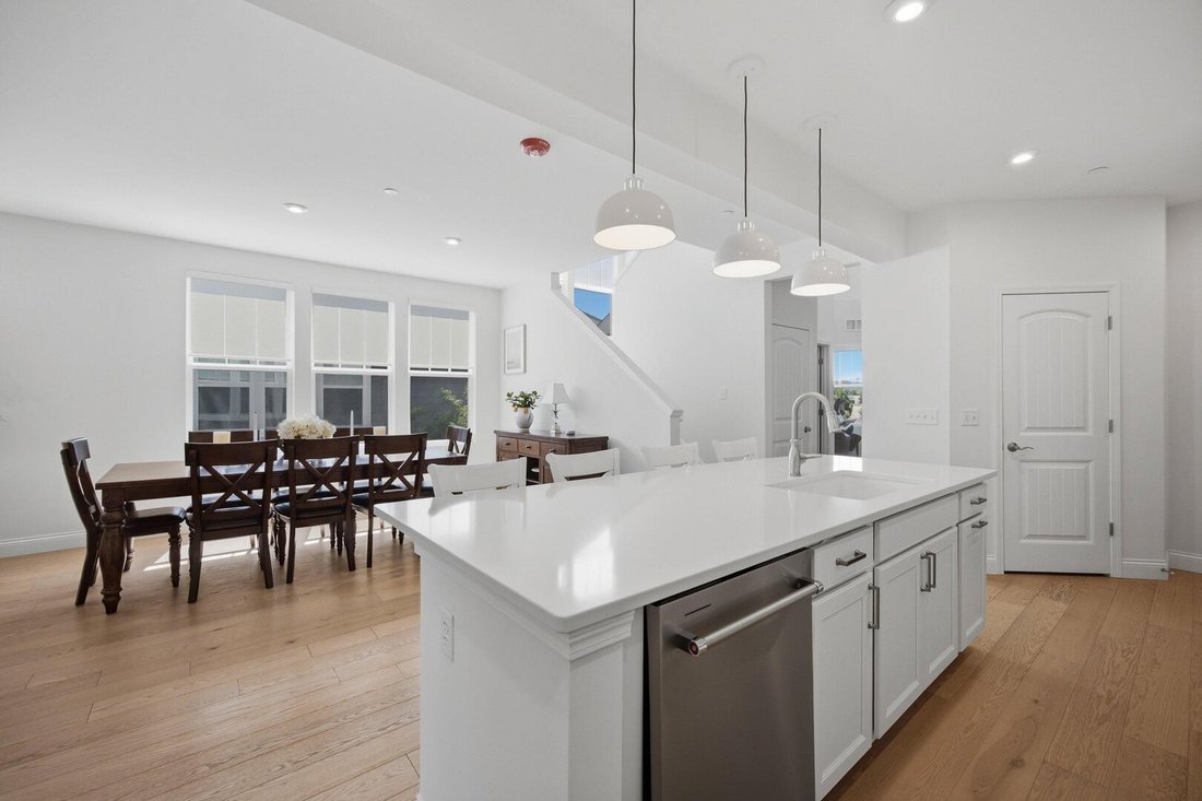 Condo in Naperville, Illinois, United States 5 - 18440291