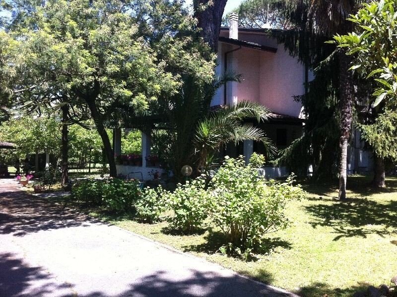 Villa in Center, Forte dei Marmi, Tuscany 3 - 18439128