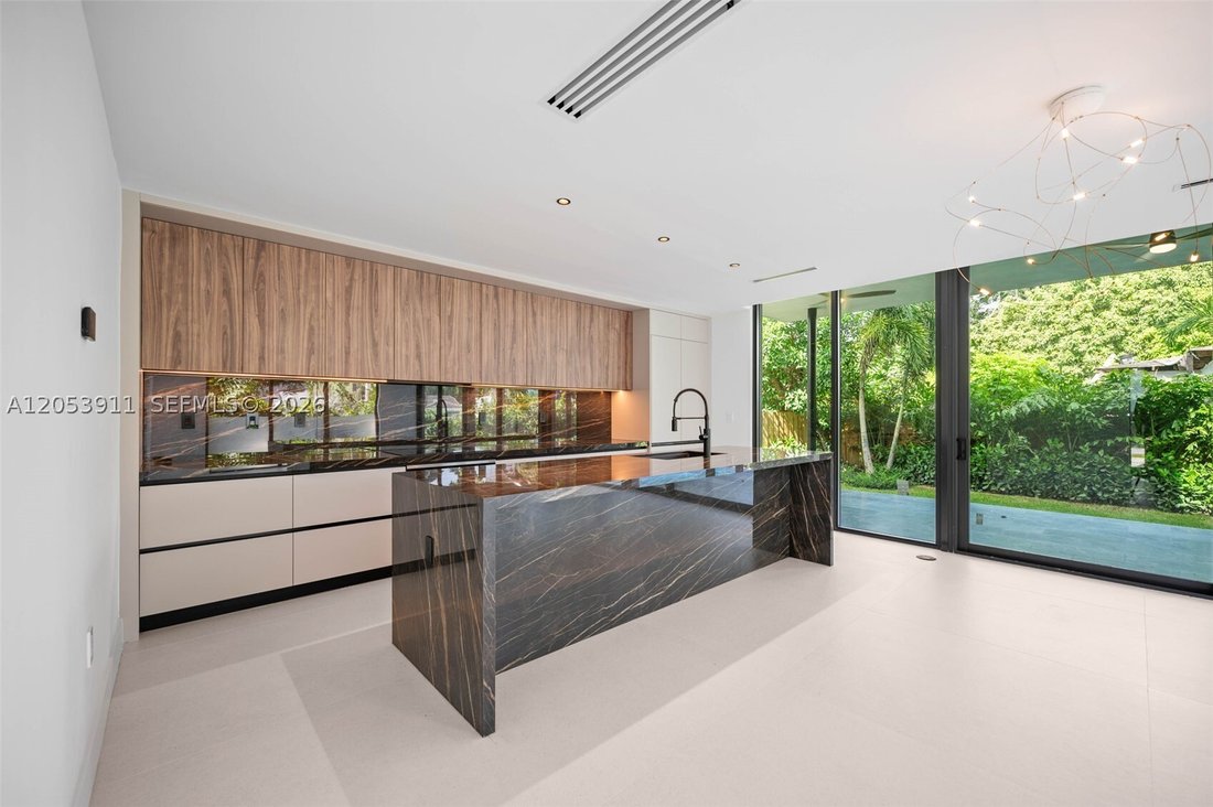 House in Miami, Florida, United States 5 - 18440077
