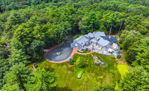 Land in Hingham, Massachusetts, United States 1