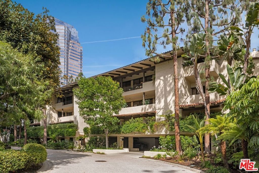 Condo in Los Angeles, California, United States 2 - 18439142