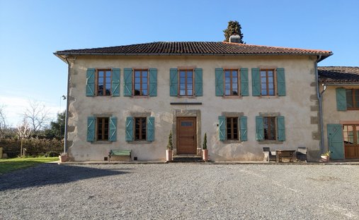 Estate in L'Isle-en-Dodon, Occitania, France 1