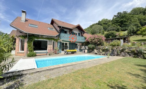 House in Theys, Auvergne-Rhône-Alpes, France 1