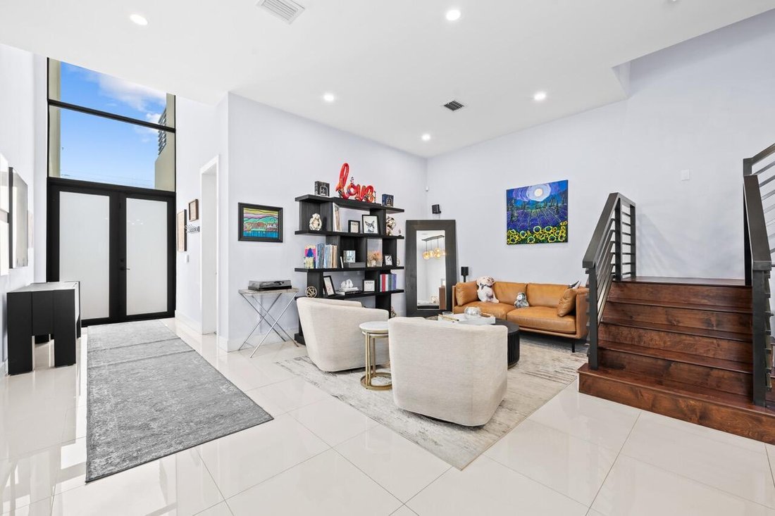 Townhouse in Miami, Florida, United States 4 - 18439487