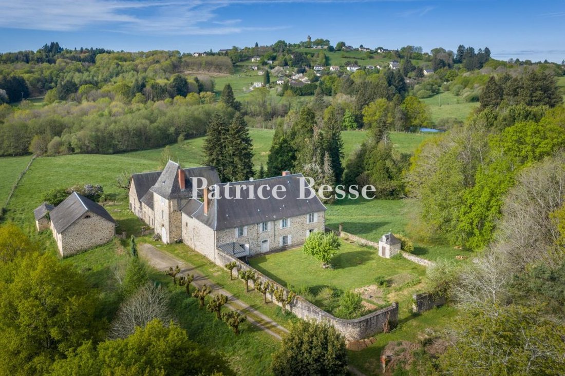 House in Uzerche, Nouvelle-Aquitaine, France 2 - 18439029