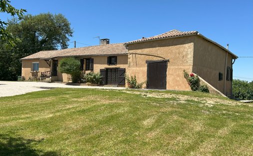 Maison à Lourties-Monbrun, Occitanie, France 1