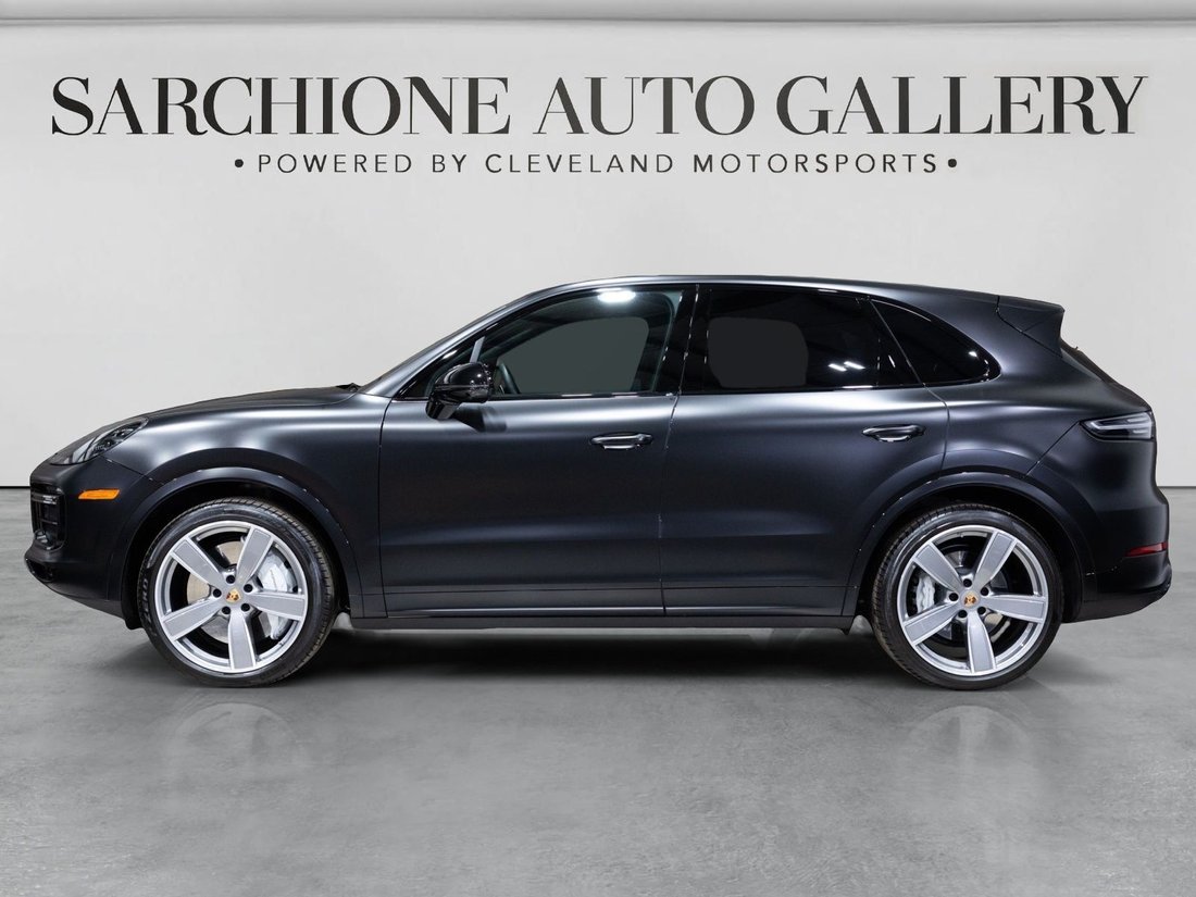 Suv in Canton, OH, United States 3 - 18425292