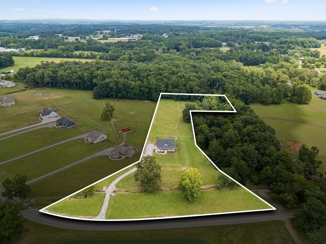 House in Portland, Tennessee, United States 2 - 18440121